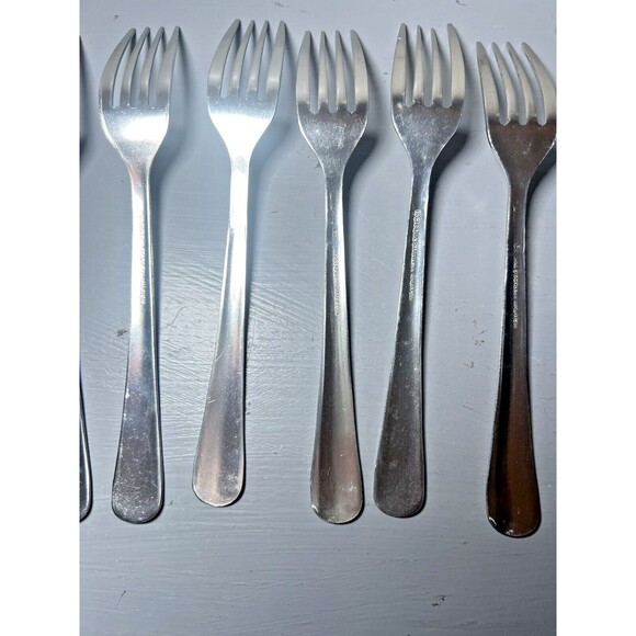 Chrome Stainless Steel Malaysia Flatware Set of 8 Dinner Forks - Picture 11 of 16